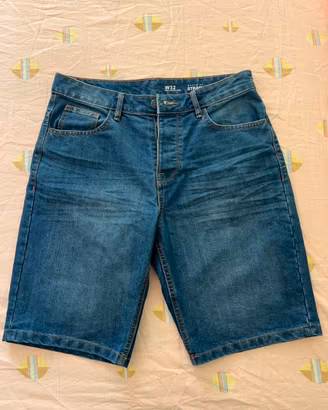 Pantalone corto da uomo