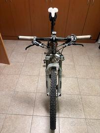 MTB scott scale 10 carbonio