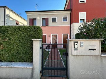 2 LOCALI A ERBÈ