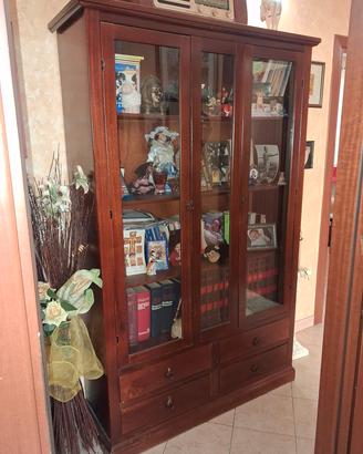 Vetrina arte povera