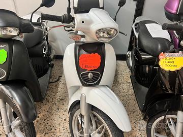 Aprilia Scarabeo 50 4T