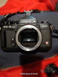 macchina fotografica YASHICA FX-3 super 2000