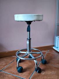 SGABELLO PROFESSIONALE DA ESTETISTA – REGOLABILE 4