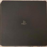 PS4 slim nera 500gb un joystik+un gioco