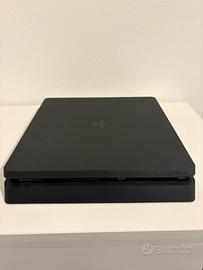 Playstation 4 slim 500 gb + 2 controller