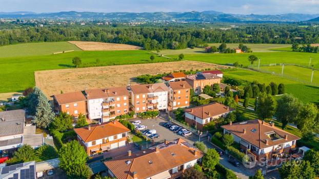 3 LOCALI A MONTECHIARUGOLO