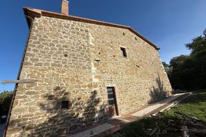 Casale piu terreno e piscina terme di Saturnia
