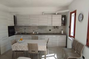 Trilocale in Via della Vittoria a Zambrone (VV)