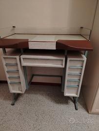 Banco da lavoro/scrivania con cassettiere laterali