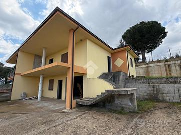 VILLA A SCHIERA A CORIGLIANO-ROSSANO