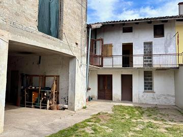 CASA IN LINEA DAL SAPORE TIPICO FRIULANO CON SC...