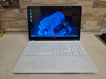 Sony Vaio SVF1532U1EW, INTEL I7, 8GB RAM,256GB SSD