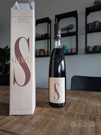 Bottiglia Segnana grappa di mirtillo