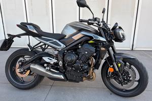 Triumph Speed Triple 765 R - 2025