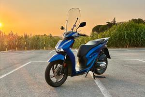 HONDA SH 150 SPORT 2025 GARANZIA UFFICIALE 5 ANNI