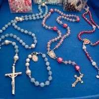 rosario e braccialetti fatti a mano 