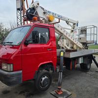 Piattaforma aerea autocarrata Socage Europa 19/9.5