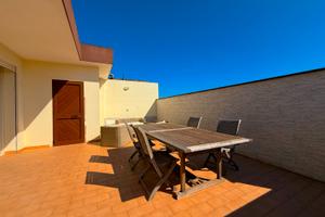 Luminoso appartamento con terrazza e ascensore