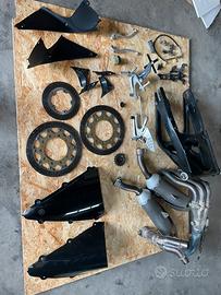 Ricambi ORIGINALI yamaha r1 2004-2006