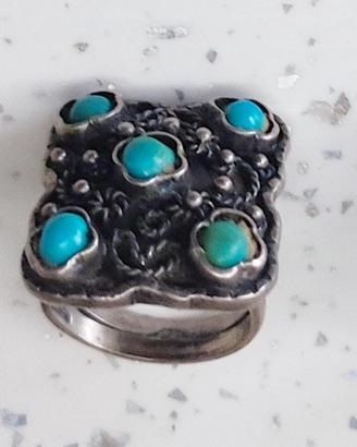 Anello in argento 925 con pietre turchesi
