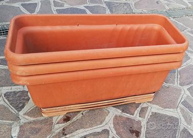 vasi di plastica grandi
