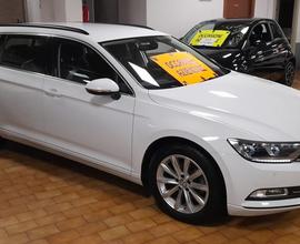 VOLKSWAGEN Passat Variant 2.0 TDI DSG Business