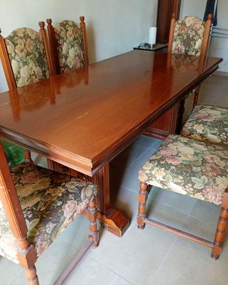 Tavolo in legno