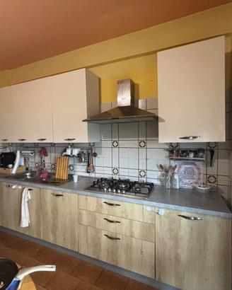 Cucina lineare 3,46più due colonne 60 cm cad una
