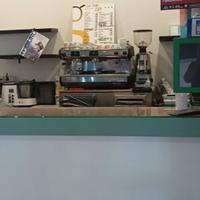 Bar dentro palestra completamente accessoriato