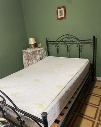 Letto in ferro battuto una piazza e mezza  complet