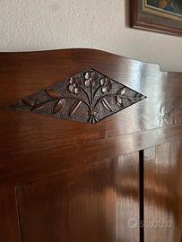Strutture letto vintage in legno intagliato
