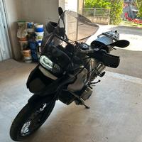 Gs 1200 triple black abs/esa
