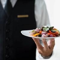 Cameriere con molta esperienza