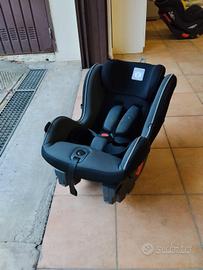 Seggiolino auto Peg Perego e base Isofix