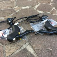 Comandi e Freni Shimano Ultegra serie 8000