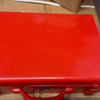 Rivettatrice per inserti da m3 a m10