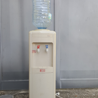 Distributore dispenser acqua calda e fredda