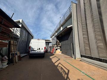 CAPANNONE A COLOGNO MONZESE