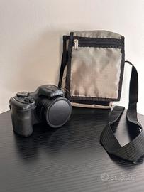 Fotocamera digitale bridge fujifilm pari al nuovo