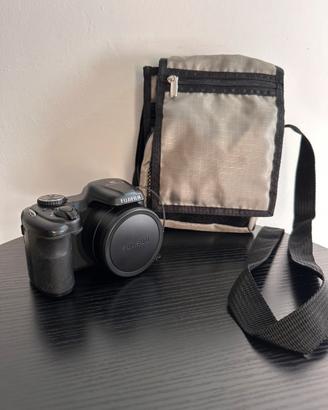 Fotocamera digitale bridge fujifilm pari al nuovo