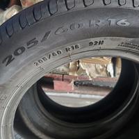 pneumatici 205 60 16 92h estivi Pirelli ottimi