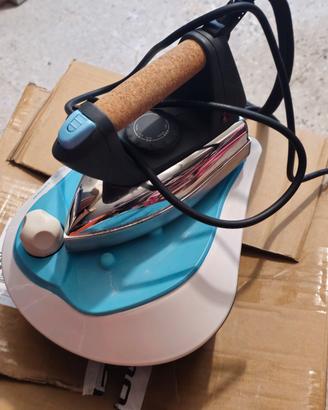 Ferro da stiro Beper