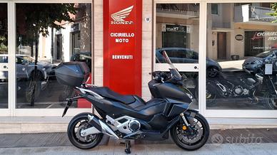Honda Forza 750