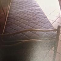 Letto in ferro tubolare