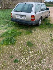 Mercedes w 124 station wagon