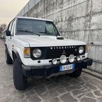 Pajero 2.5 Diesel 4x4 1989 - Autocarro