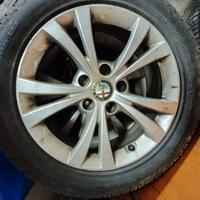 Cerchi più gomme