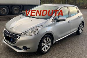 Peugeot 208 1.4 HDi 68 CV 5 porte Allure