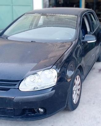 GOLF 5 (SOLO RICAMBI )