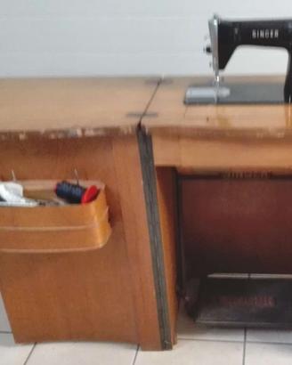 MACCHINA PER CUCIRE VINTAGE 'SINGER' 